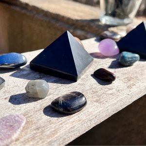 BN Protective 2” Black Tourmaline Pyramid - Protecting Crystals